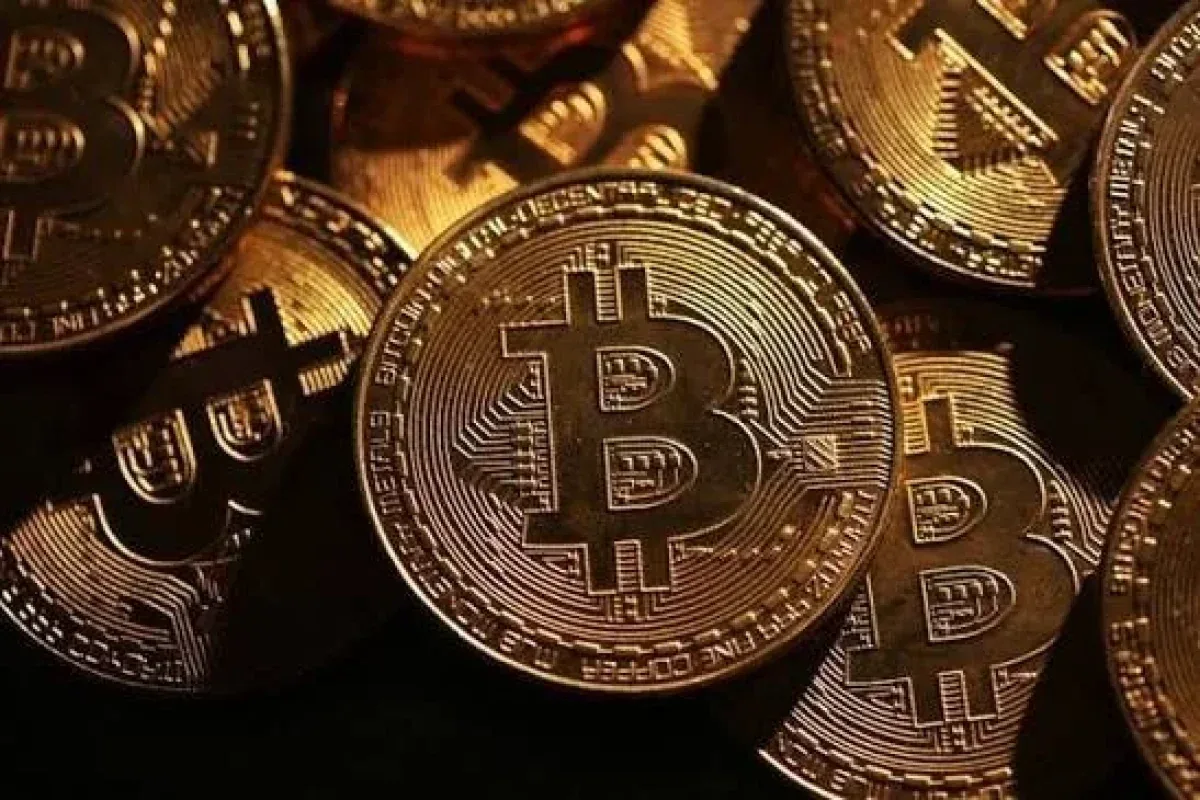 بیتکوین به ۱۰۰ هزار دلار بازمیگردد/ آخرین وضعیت بازار رمزارزها در جهان