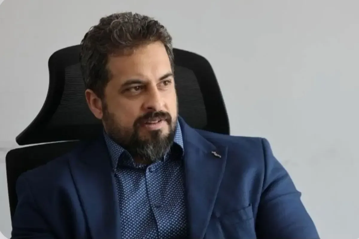 علی نصری: با کشته شدن چند سرباز یا تورم ۵ درصدی، ایالات متحده فرونمیپاشد / آنچه جلوی به زانو درآمدن کشور را گرفت نه قدرت نظامی که حضور مردم در هفته های آغازین جنگ بود