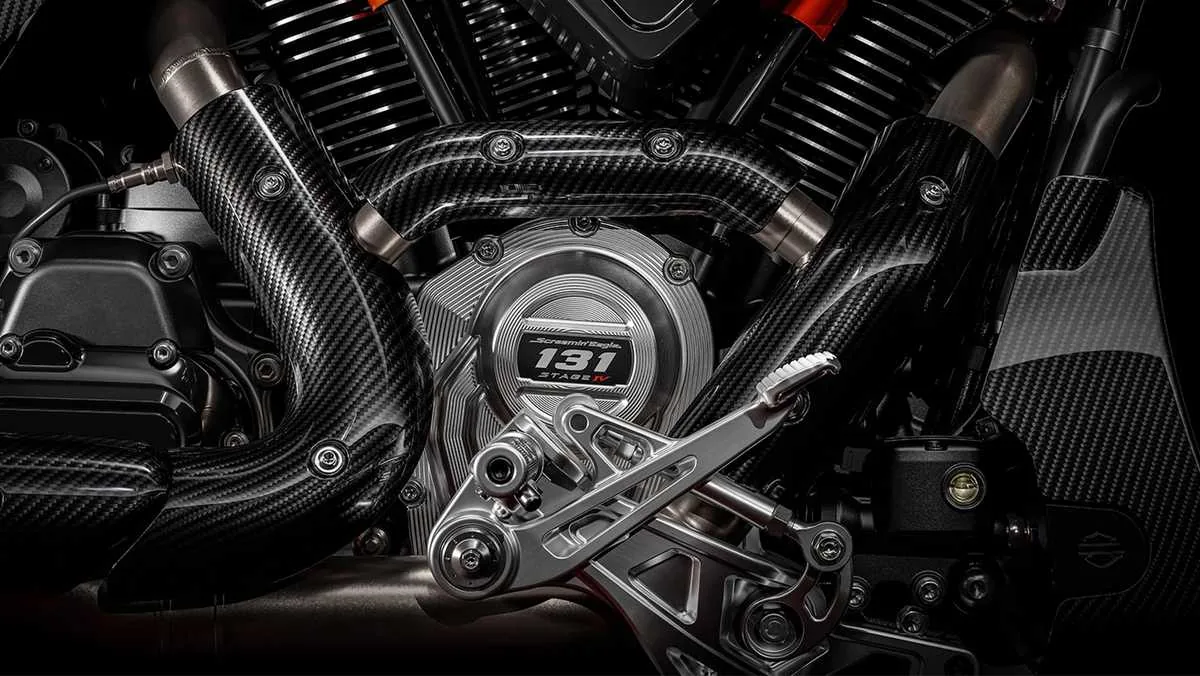 با هارلی دیویدسون CVO Road Glide RR آشنا شوید؛ قدرتمندترین موتورسیکلت تولیدی این برند | دیجینوی