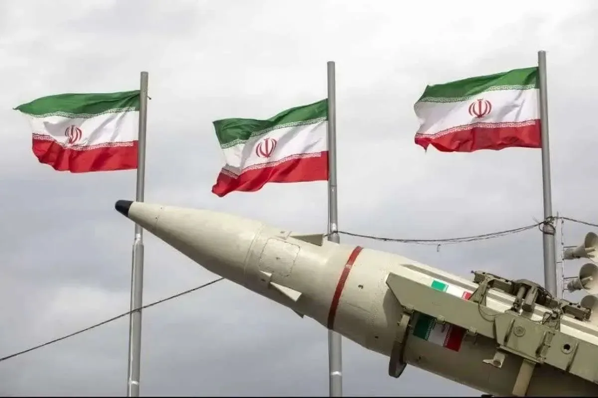 صدای انفجار در سیریک، اهواز، رامشیر و اهواز و جاسک و کیار/ استانداری: ۲ شهید در حمله به اطراف پایانه مسافربری مرز شلمچه/ اداره کل بنادر و دریانوردی هرمزگان: حمله آمریکا به دو فروند شناور جستوجو و نجات دریایی «ناجی ۱۵» و «ناجی ۱۶» / ارتش: پایگاههای الدوحه، علی السالم و عریفجان کویت را هدف قرار دادیم