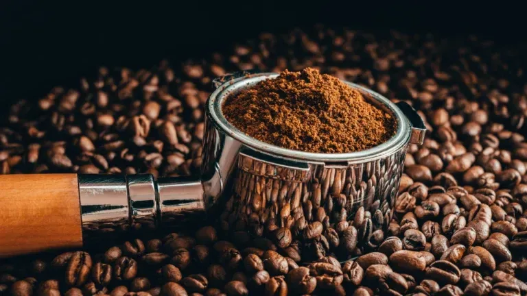تفاله قهوه دورریختنی نیست؛ کشف دانشمندان برای ساخت بتن تا ۳۰ درصد مقاومتر!
