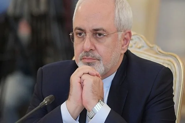 ایرانِ قاجاری در ذهن دیپلمات سابق؟! / آقای دیپلمات عینک تسلیم را بردارید