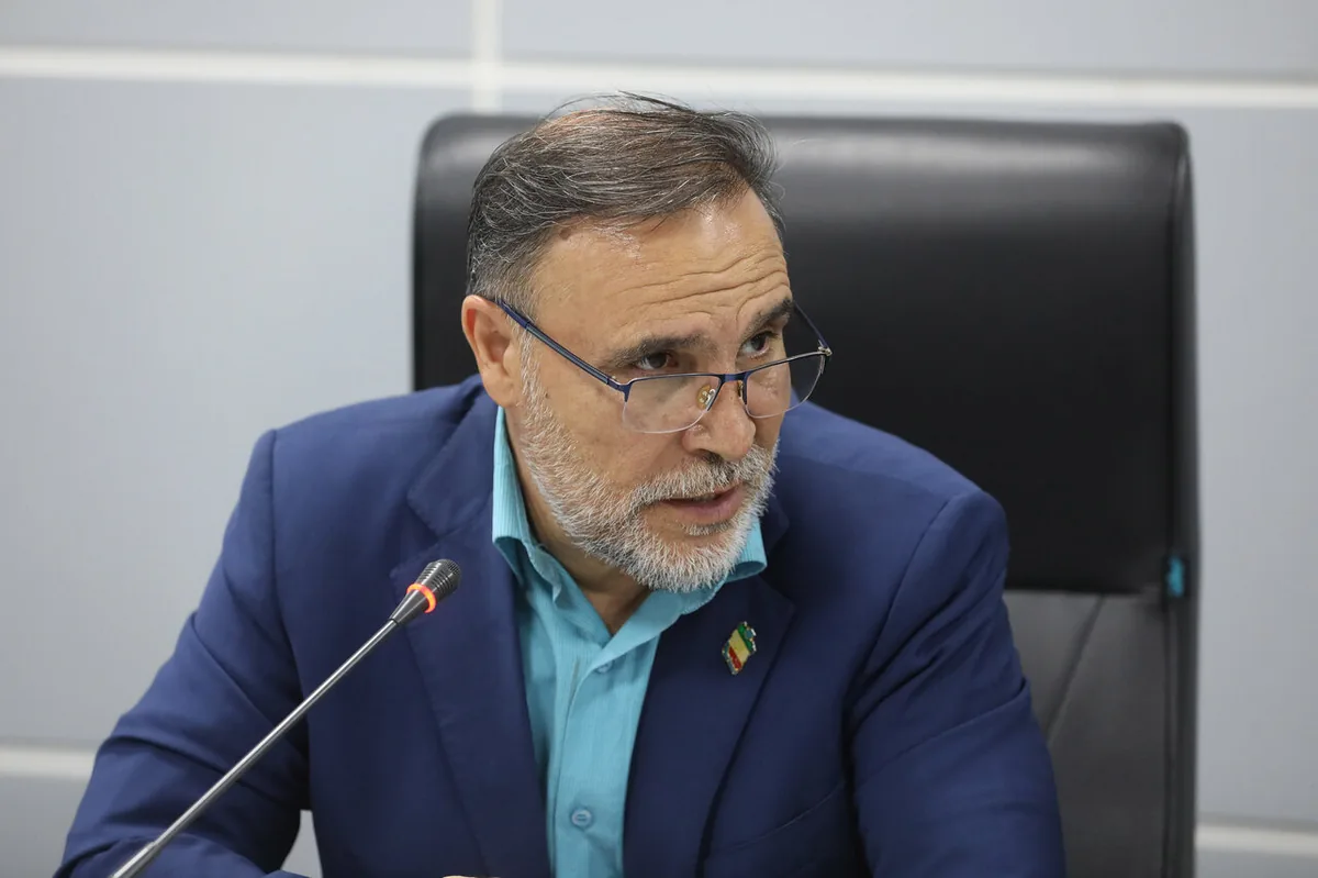 پیگیر تعیین تکلیف طرح ۵۱۵ هکتاری نهضت ملی مسکن و رفع موانع زیرساختی شهرک صنعتی ملایر هستیم/ ضرورت تامین زیرساختهای اساسی شهرک صنعتی