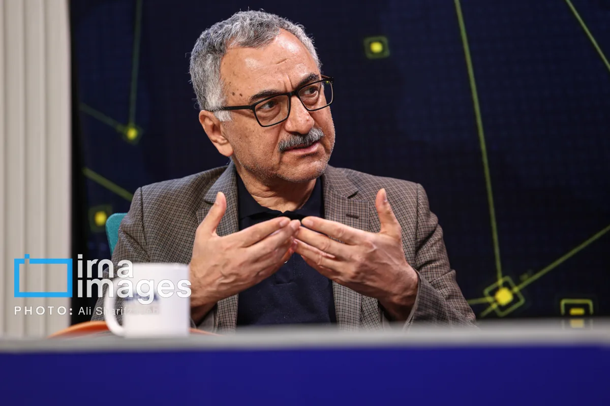 اقتصاد ایران ظرفیت عبور از فشارهای ناشی از جنگ را دارد/ بروکراسی مانع تصمیمگیری است