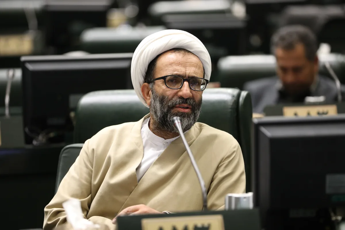 سلیمی: ۹۲ درصد برنامه وزیر پیشنهادی دفاع با اسناد بالادستی منطبق یا همسو است