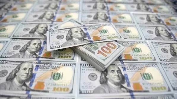 قیمت دلار امروز چهارشنبه ۶ آبان ۱۴۰۵ هنگام بازگشایی بازار / سقوط دلار آزاد از کانال ۲۷۰ هزار تومان