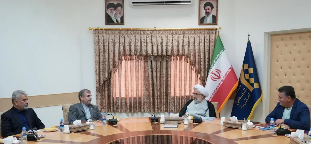 دیدار سفرای ایران در اوگاندا و سنگال با رییس جامعه المصطفی