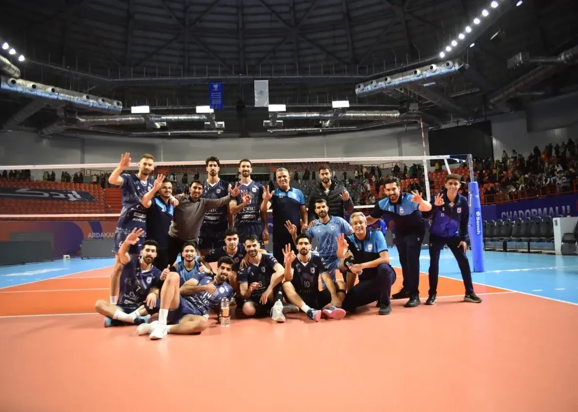 حمله عادل و یک جین ستاره به جام قهرمانی