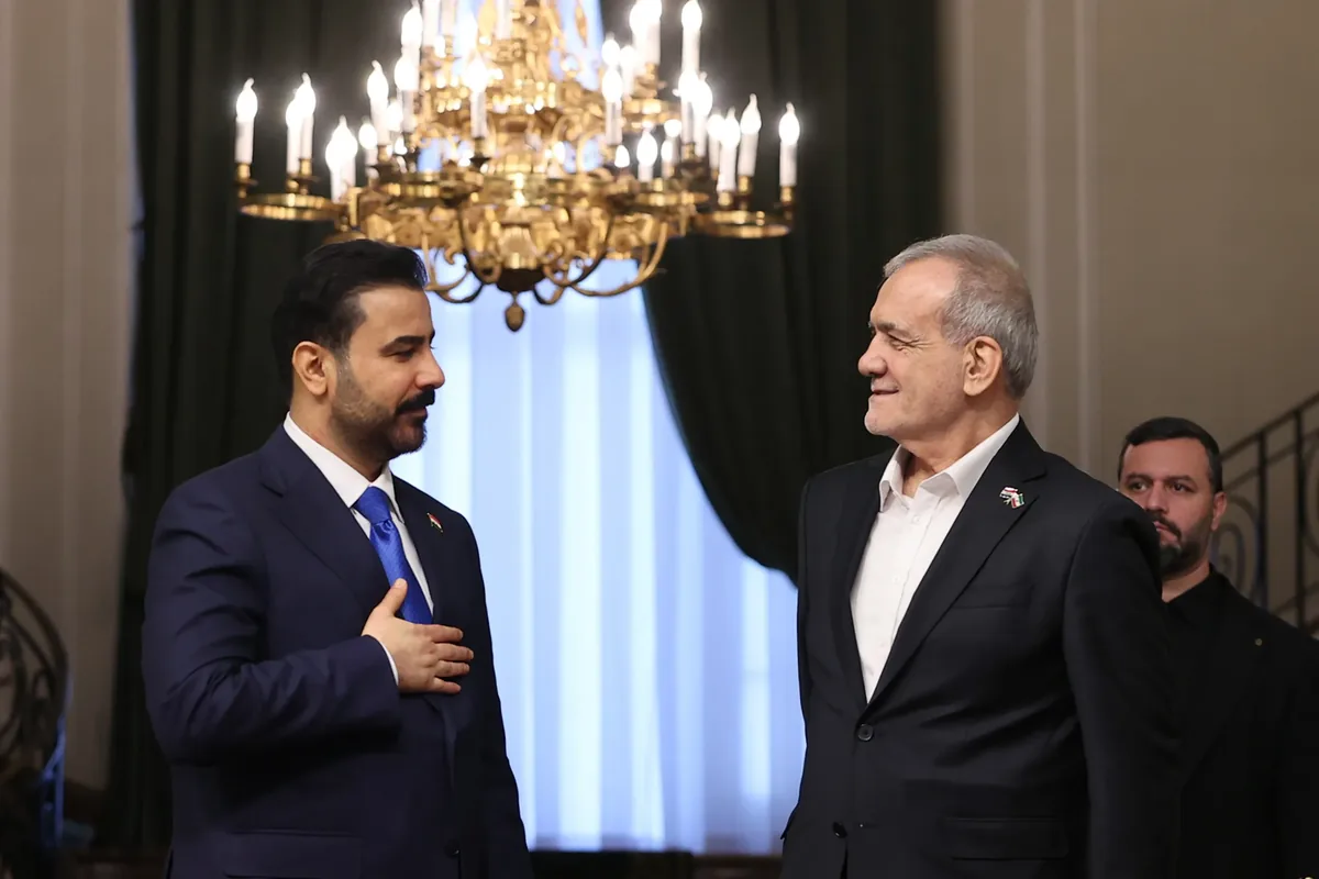 ادعای نیویورک تایمز: ایران پیشنهاد آتشبس ترامپ را که توسط نخستوزیر عراق به تهران منتقل شده بود، رد کرد / تهران علاقهای به یک توافق موقت که در آن مسئله کنترل بر تنگه هرمز حلنشده باقی بماند، ندارد