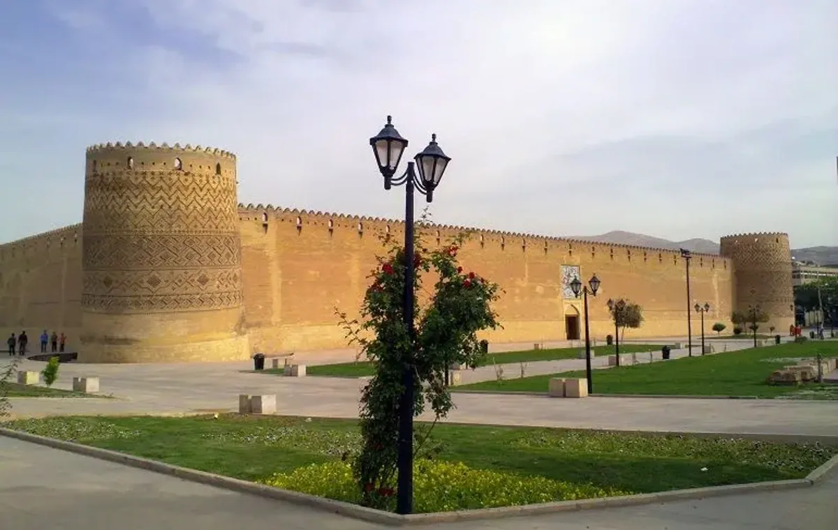 معماری و پلان؛ ترکیب فضای مسکونی و استحکامات دفاعی