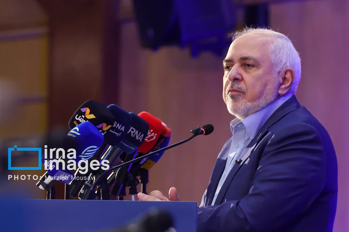 ظریف: ایالات متحده من را به دلیل حمایت از رهبر شهید انقلاب و سپاه تحریم کرده است