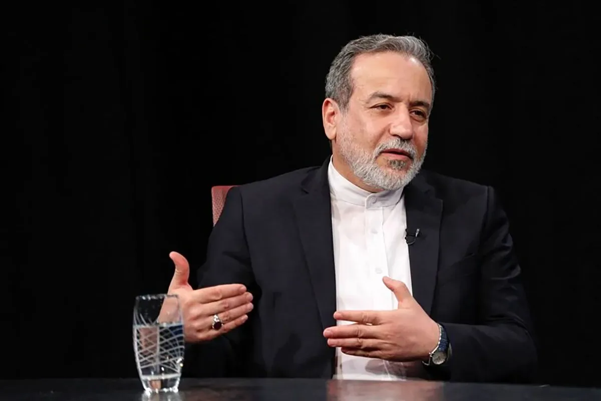 عراقچی: آتشبس اگر ۱۰ روز زودتر انجام شده بود، دستاوردهای ما سر جای خود بود، ولی لاریجانی، خطیب و فولاد مبارکه را داشتیم/ در مورد جان مردم و سرنوشت کشور که نمیشود ریسک کرد/ نقطه مذاکره جایی است که اگر جلوتر بروی، ممکن است پیروزیهای تو بیشتر نشود، بلکه به خساراتت افزوده شود