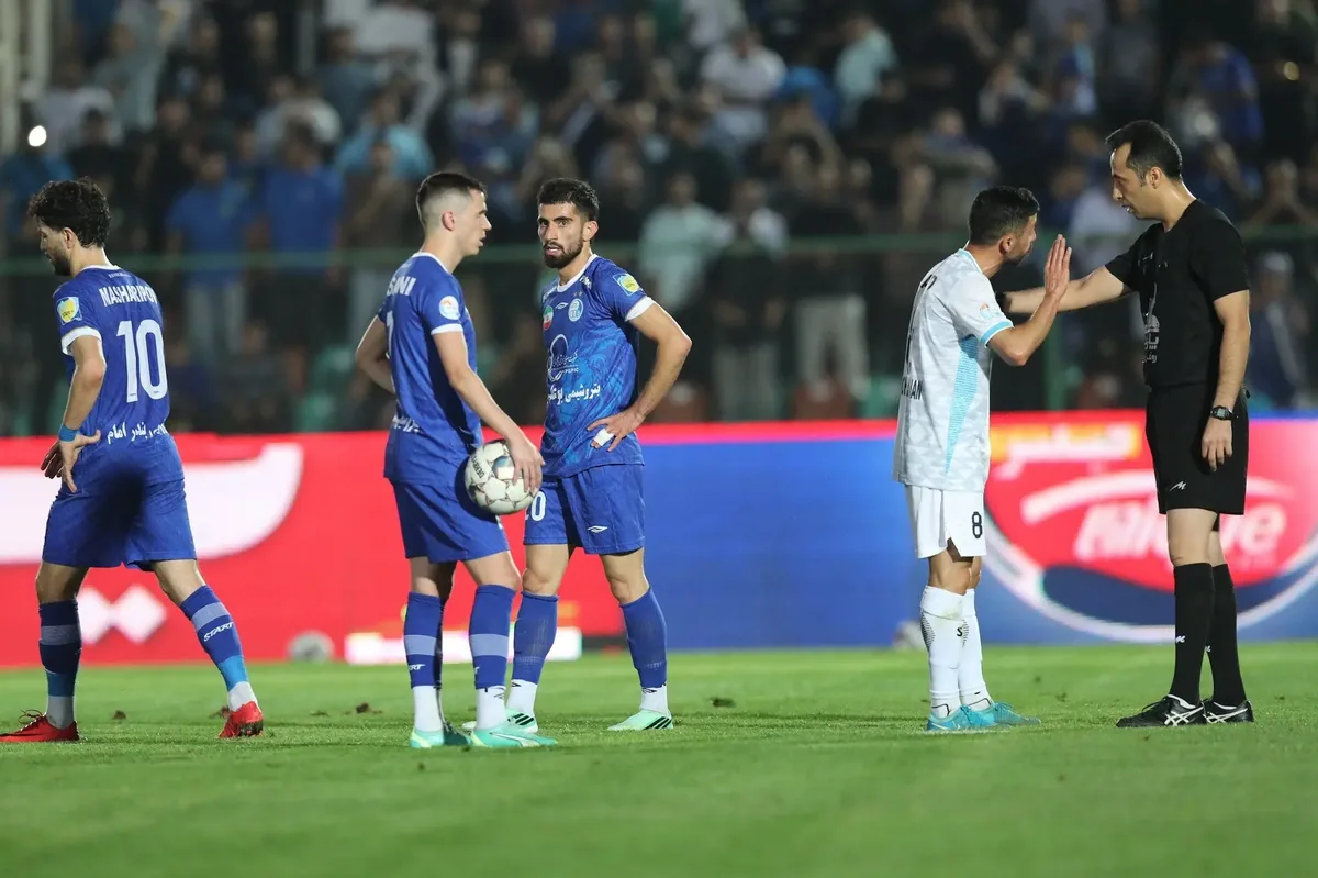 استقلال چگونه خود را به یک قدمی پرسپولیس رساند؟