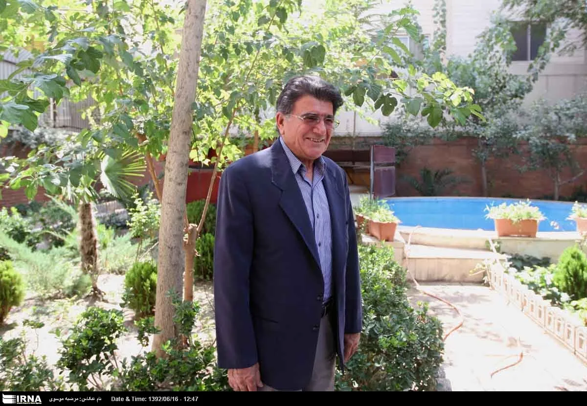 خسرو آواز ایران کدام شاعر را پدر خود میدانست؟/سفیر شعر کهن در حافظه تودههای مردم