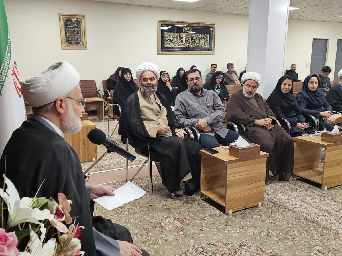 نشست هماهنگی دستگاههای اجرایی کردستان برای برگزاری همایش ملی «بانوی کُرد»