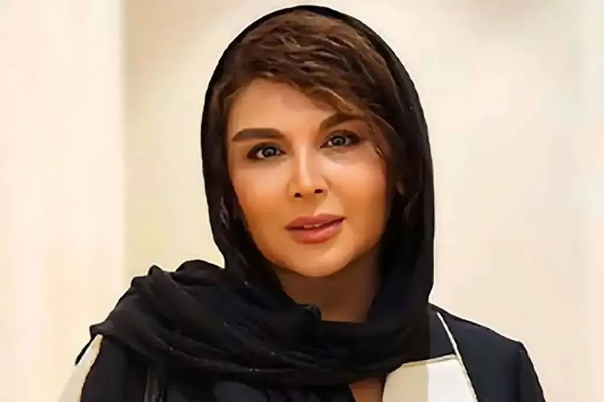 شهره سلطانی با لباس عروس در کنار رضا عطاران