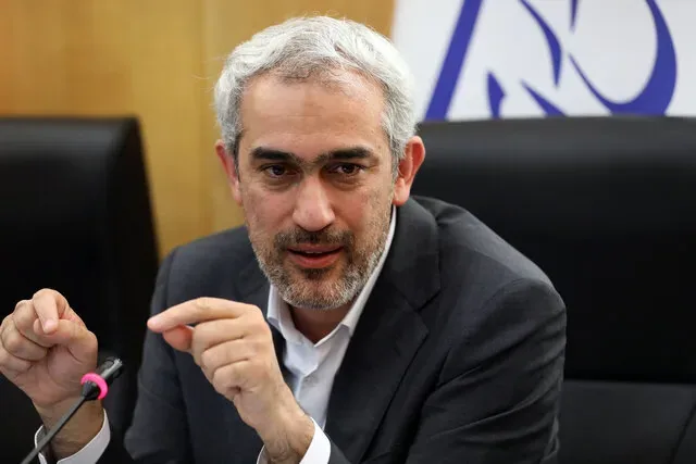 وزیر اقتصاد: ارز ترجیحی حذف نشد، تمام شد/ اقتصاد ما فرو نخواهد پاشید