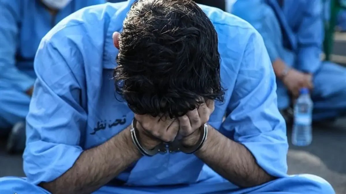 سارق حرفه ای: دستکش را در آوردم و اثر انگشتم روی گاوصندوق ماند و لو رفتم