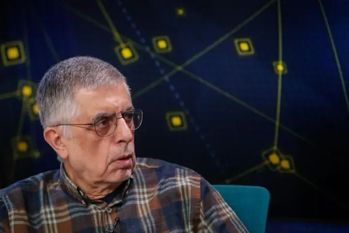 انتقاد تند از صدا و سیما: لااقل فردی را می آوردید که بتواند با کرباسچی مناظره کند