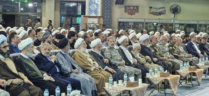سرلشکر حاتمی: تنگه هرمز تا رعایت حقوق ملت ایران بسته خواهد ماند