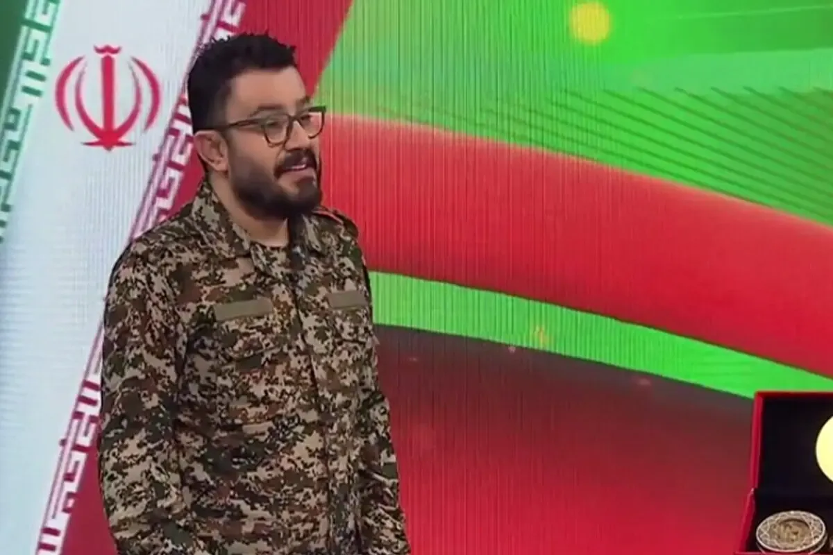 نگاهی به چیدمان متفاوت و مینیاتوری خانه پیمان طالبی «مجری صدا و سیما»؛ از مجسمههای خاص تا پیانو