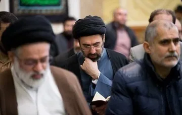 حضور آیت الله سید مجتبی خامنهای در منزل مصباح یزدی + تصاویر