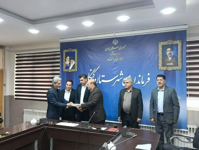 تحقق ۸۲ درصدی تعهد اشتغال کنگاور؛ فرمانداری به دستگاه‌های کم‌کار هشدار داد