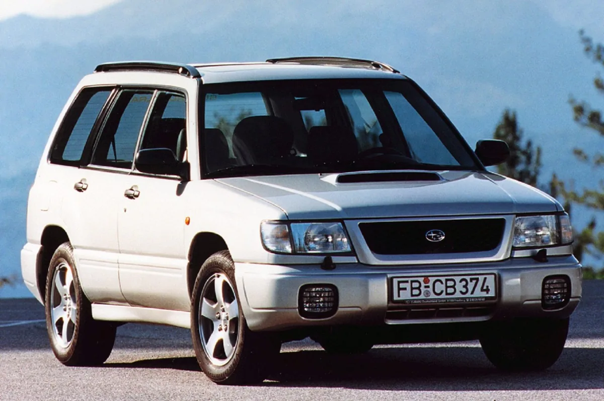سوبارو فارستر (Subaru Forester)