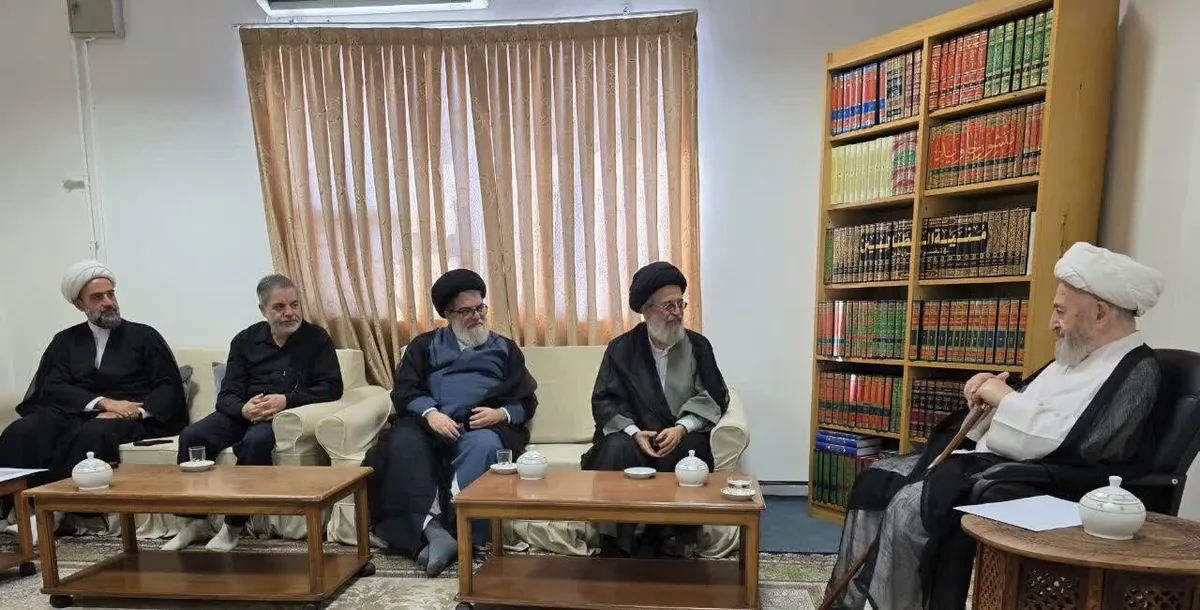 دیدار اعضای بیت آیتالله العظمی شبیریزنجانی(ره) با آیتالله العظمی سبحانی