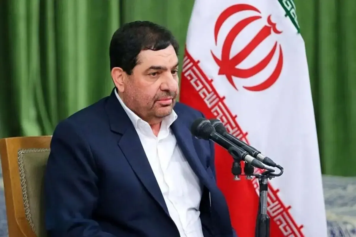 محمد مخبر: جانشینی آیت الله مجتبی خامنه ای موجی از آرامش را در کشور ایجاد کرده است/ بمب های آمریکا در خود آمریکا منفجر شده است، حواس شان نیست