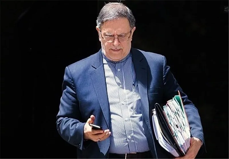 سیف: ذینفعان روندهای فاسد مانع خروج بانکها از بنگاهداری میشوند