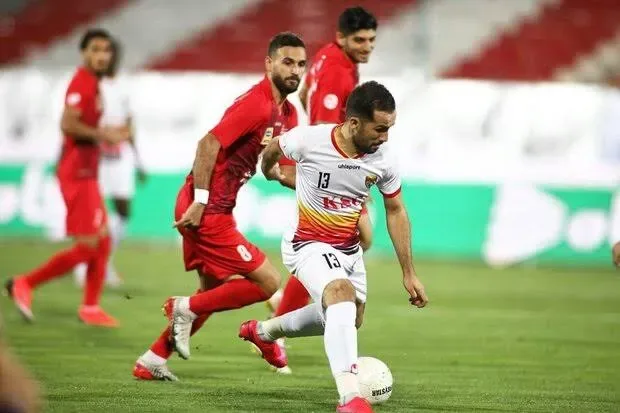 تساوی یک نیمهای پرسپولیس و فولاد