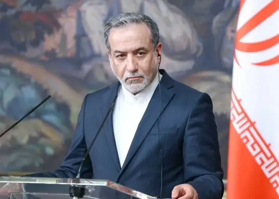 پیام عراقچی به وزیر جدید دفاع