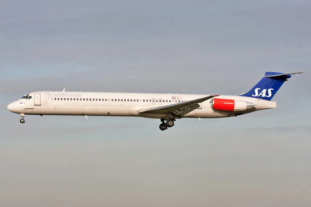 MD-82