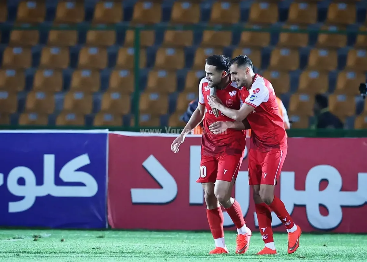اورونوف کنار یک نام مشهور تاریخ پرسپولیس!