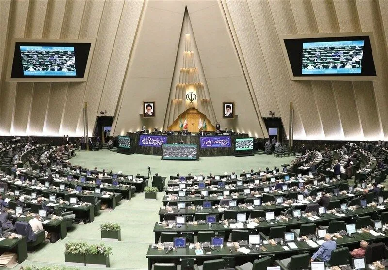 آغاز جلسه مجلس برای بررسی صلاحیت وزیر پیشنهادی دفاع