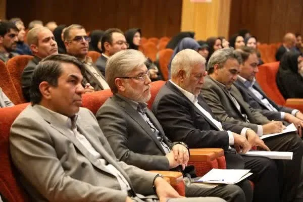 وزیرعلوم: حکمرانی مشارکتی وارتقای منزلت هیئت‌علمی اولویت وزارتخانه است