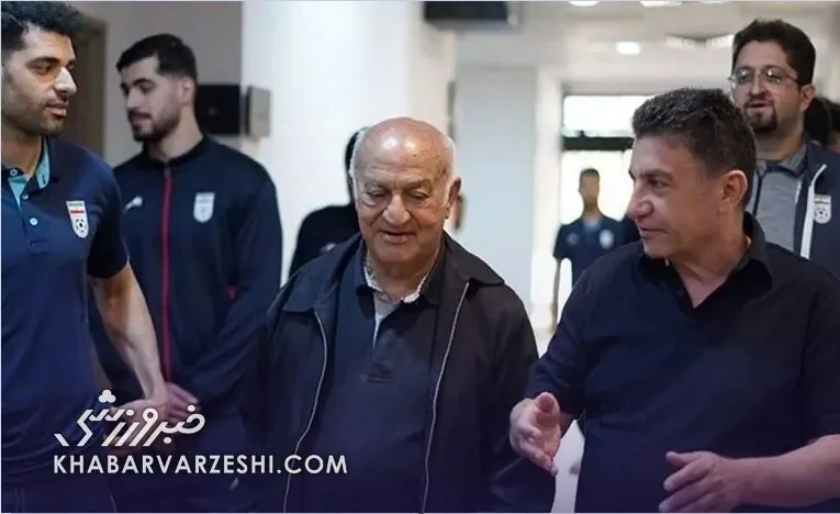 با این لیگ بی‌بخار توقعی از قلعه‌نویی نداشته باشید/ ۳۰ سال دلیل پشت پیر بودن تیم ملی است