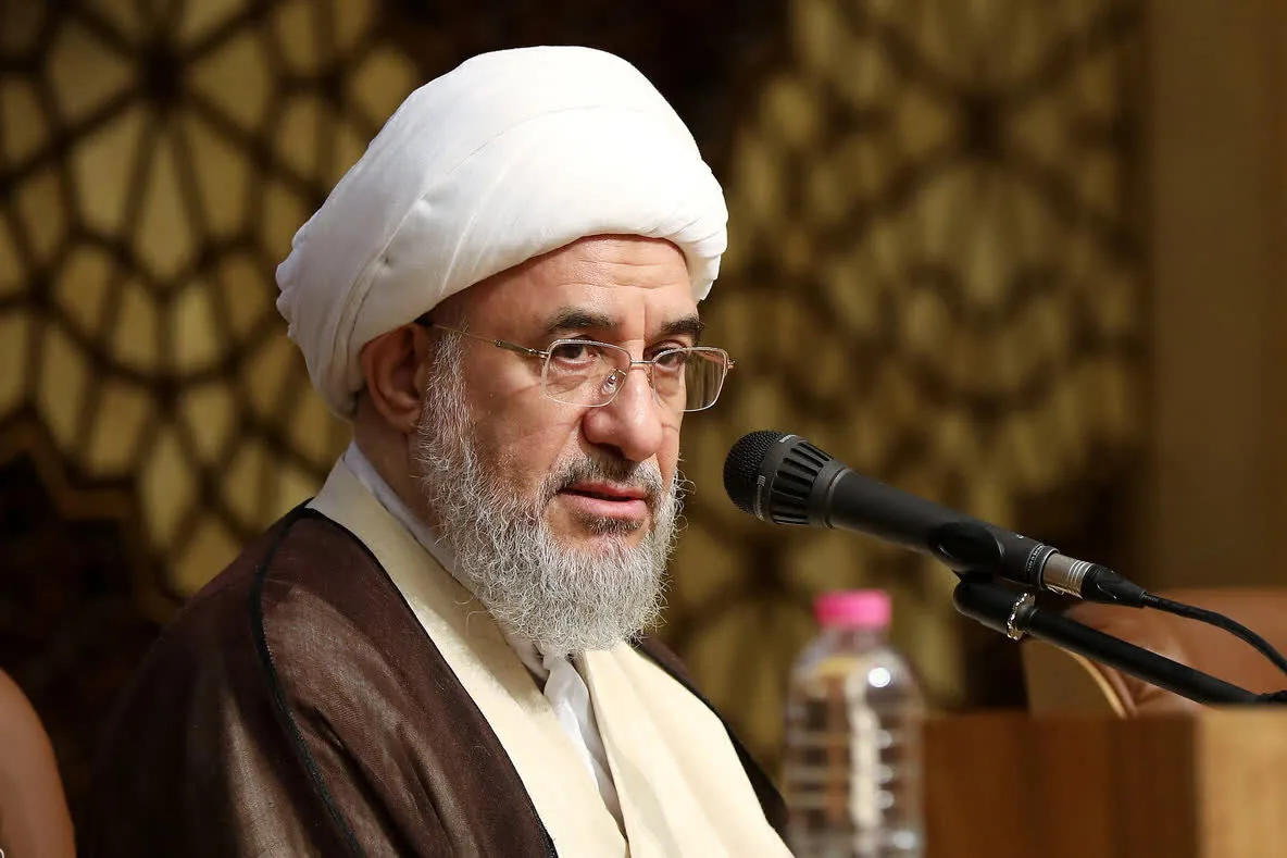 آیتالله اراکی: نمیتوان از حمایت مظلومان گفت و در جشن ظالمان شرکت کرد