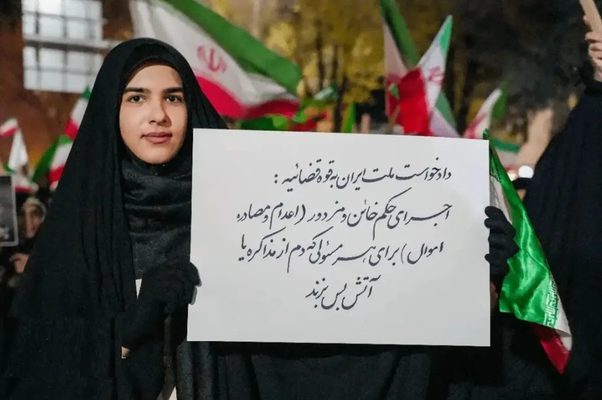 روزنامه جوان: برخی خود عمارپندارهای داخلی، گویی همچنان در رقابتهای فرصتسوز انتخاباتی به سر میبرند / جمعی به اصطلاح خودی و خالصساز، همان راهی را میروند که دشمن میخواهد / آنها که خصم را رها کرده و به سرداران میدان و دیپلماسی حمله میکنند، هم کرند و هم کور