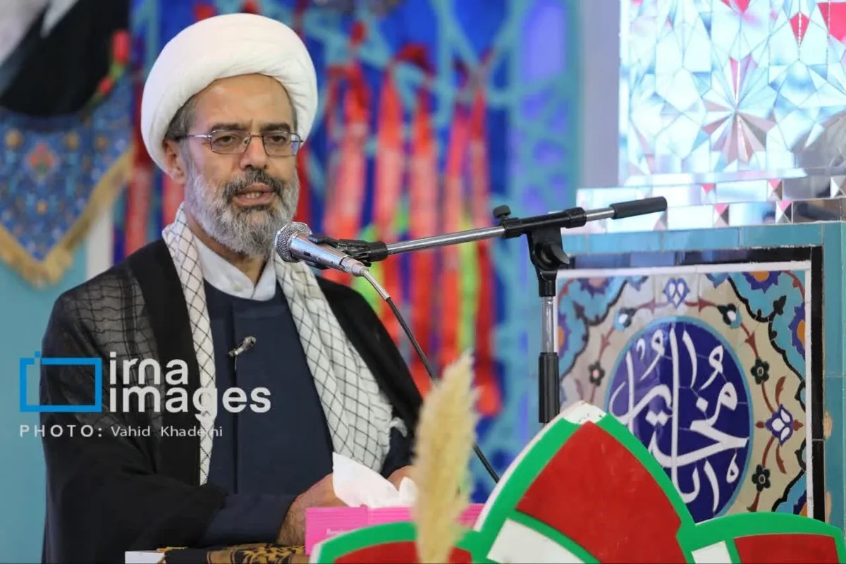 امام جمعه بجنورد: ملت ایران در برابر زورگویی دشمنان تسلیم نمیشود