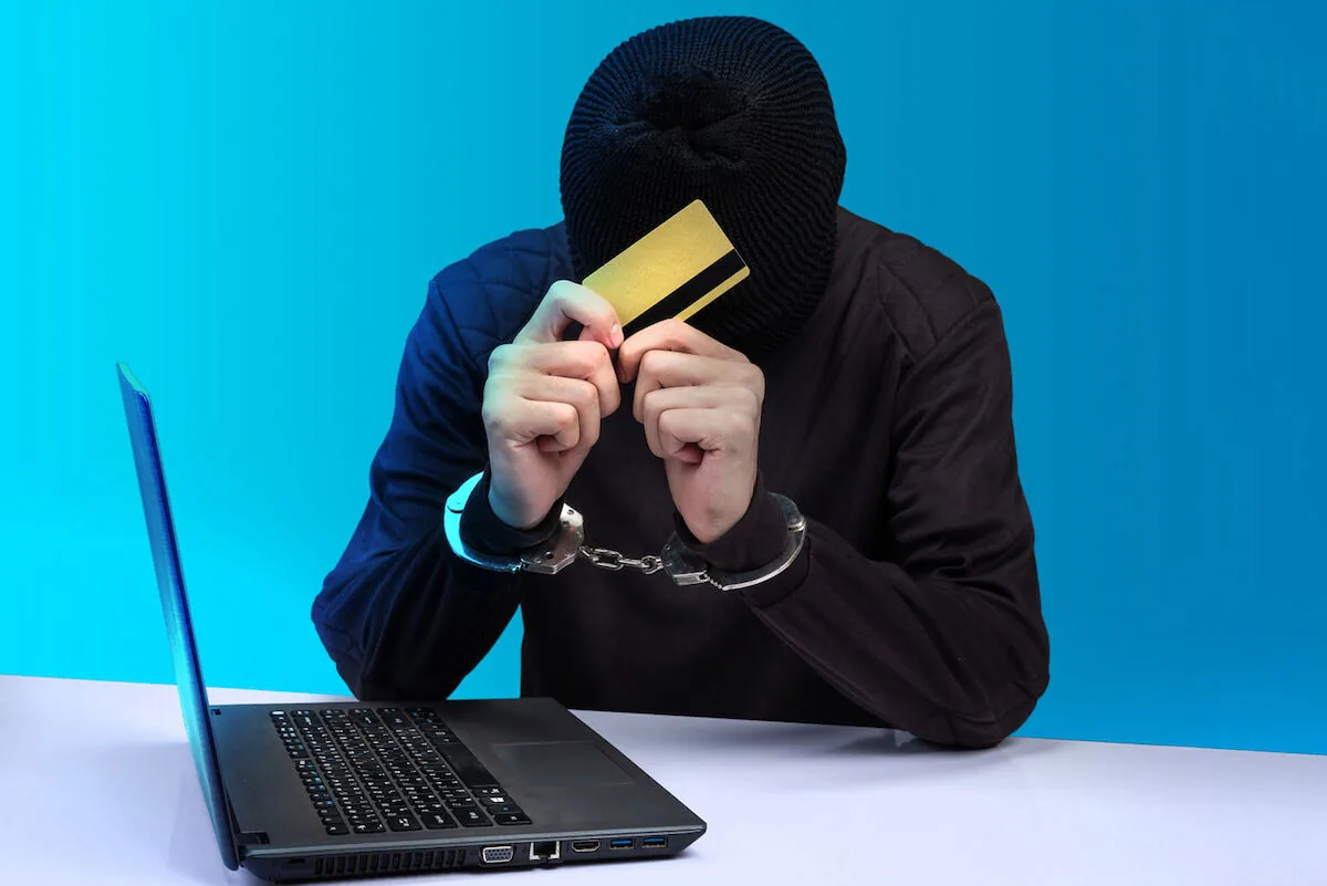 کلاهبرداری ۷۰۰ میلیون ریالی با ترفند ارسال پیامک جعلی