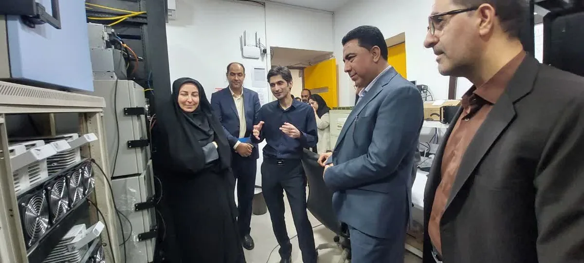 مدیر مخابرات یزد: توسعه فیبر نوری، فرصتی برای تولید تجهیزات بومی است