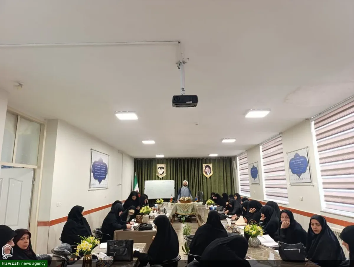 راهبرد فعال‌سازی «حلقه‌های میانی» در جامعه؛ جزئیات گردهمایی آموزشی مبلغان در تبریز