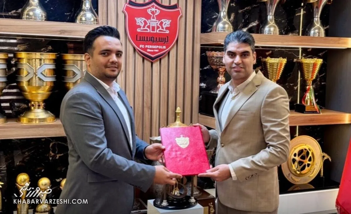 سخنگوی پرسپولیس: اسناد و مدارک تخلف تیم خاص را به AFC می‌فرستیم/ همه چیز باید در زمین مشخص شود/سرمربی پرسپولیس در حال حاضر اوسمار است!