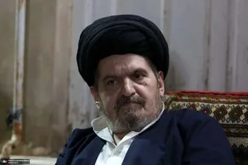 خاطرات هاشمی: رسانههای خارجی نوشتهاند حسین خمینی در منزل معاوناول صدام منزل کرده و امکانات زیادی در اختیار اوست