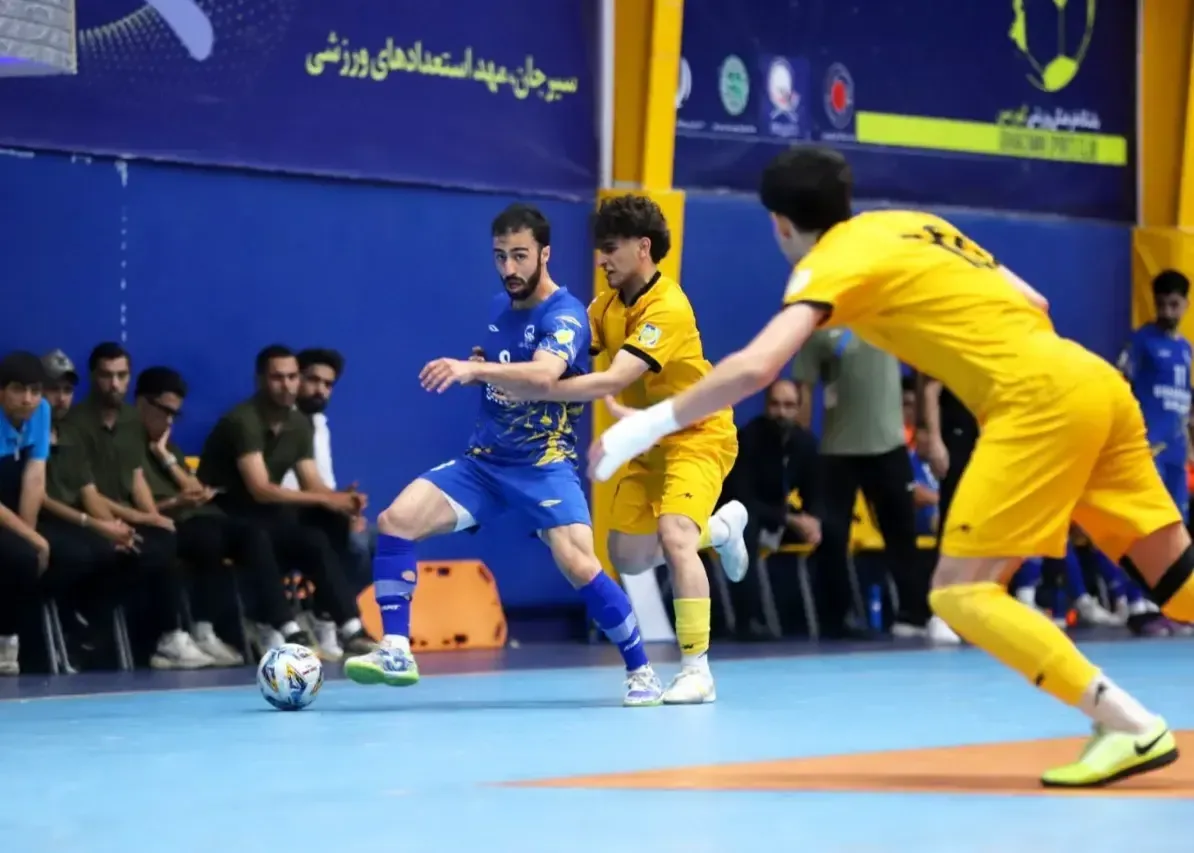 آلارم هشدار برای صدرنشین لیگ برتر از درون تیم