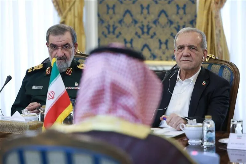 دیدار مقامات ترکیه، پاکستان و عربستان با پزشکیان+ عکس