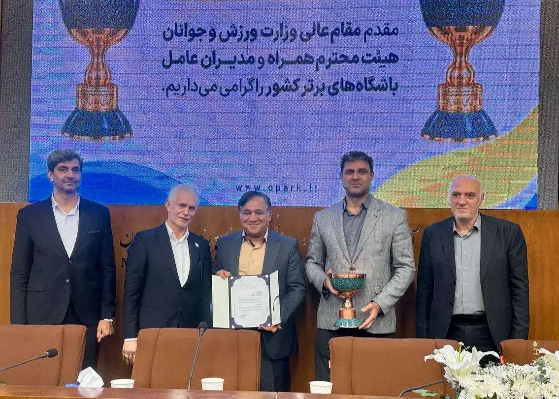 دلخوری تاجرنیا از جایزهای که به فولاد رسید 