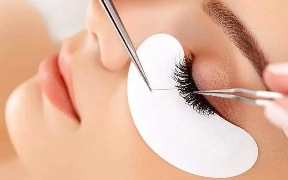 اکستنشن مژه چه عوارضی برای چشم دارد؟ 